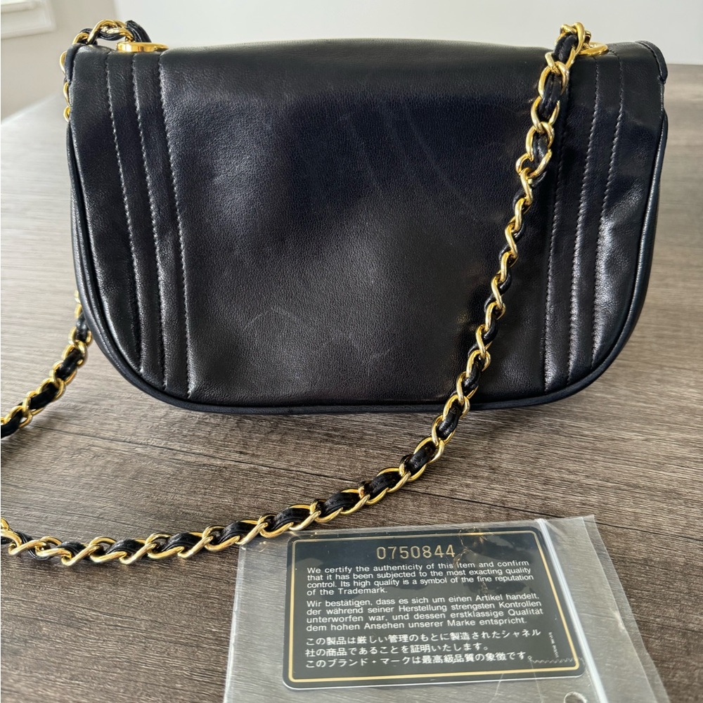 CHANEL Calfskin Crossbody ✨ - Picture 8 of 8
